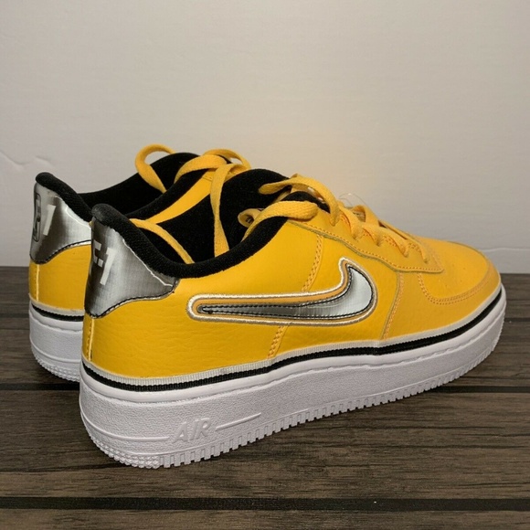 Nike Air Force 1 ‘07 LV8 University Gold X NBA Siz - Picture 4 of 6